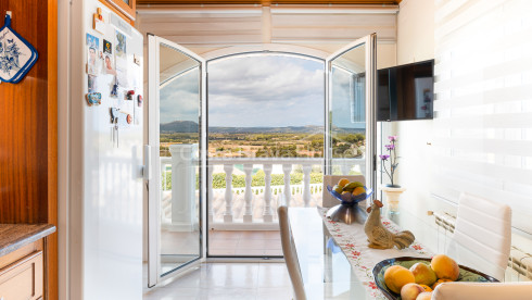 Casa amb piscina a Pals, urbanització Mas Tomasi