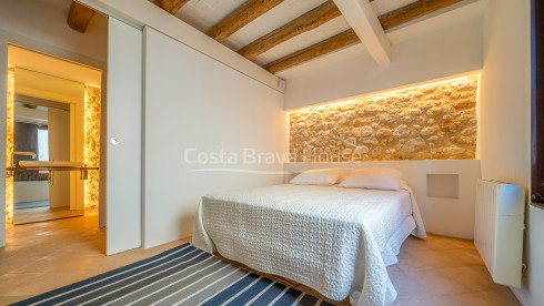 Renovated house, brand new, in Albons with contemporary rustic style