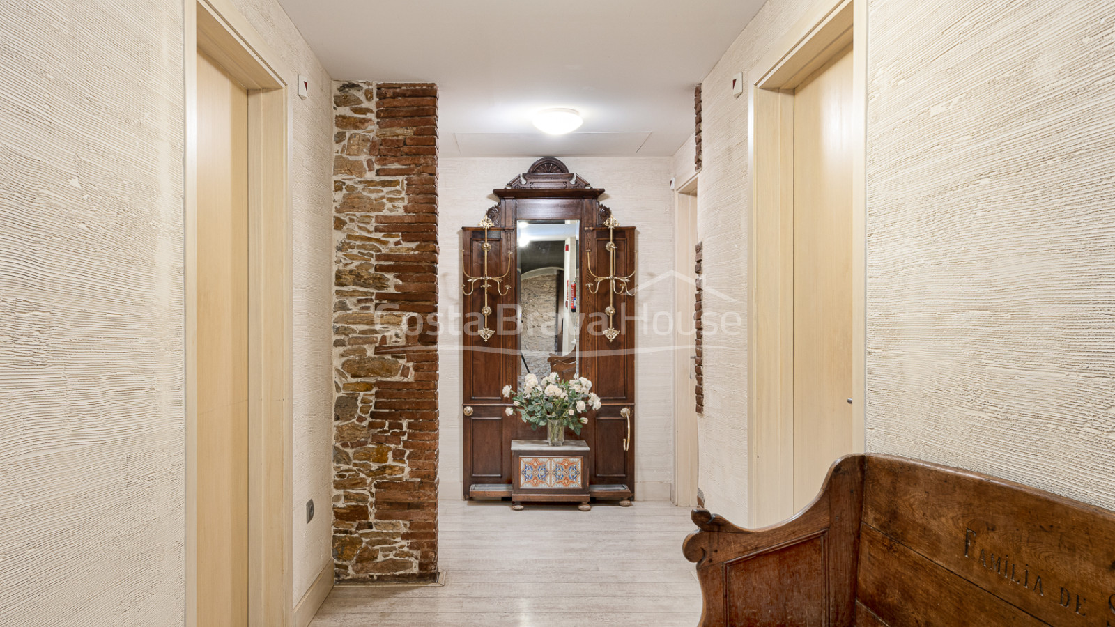 Hôtel de charme dans un manoir indien rénové, au centre de Begur.