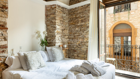 Hôtel de charme dans un manoir indien rénové, au centre de Begur.