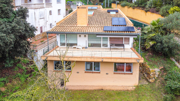 Casa reformada a Begur Sa Riera, a 500 m de la platja