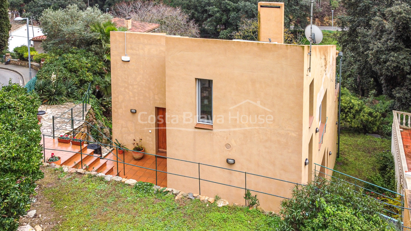 Renovated house in Begur Sa Riera, 500 m from the beach