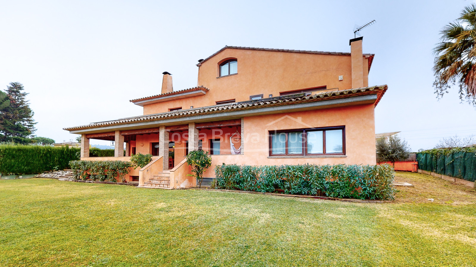 Villa de lujo con jardín y piscina en Mont-ras