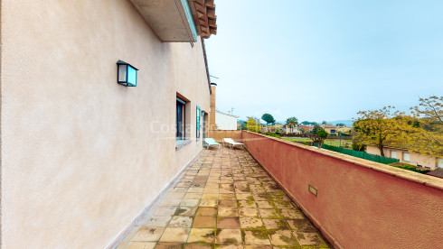 Villa de lujo con jardín y piscina en Mont-ras