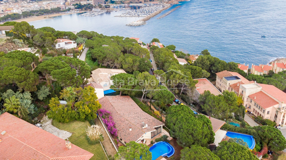Casa con increíbles vistas al mar y piscina en Sant Feliu Guíxols