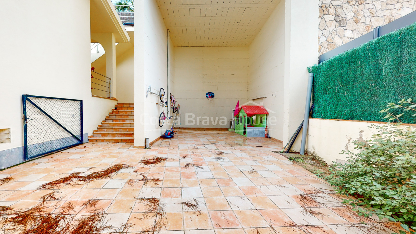 Casa amb increïbles vistes al mar i piscina a Sant Feliu Guíxols