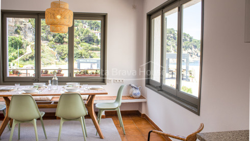 Propriété à première ligne de plage à vendre à Sa Riera, Begur
