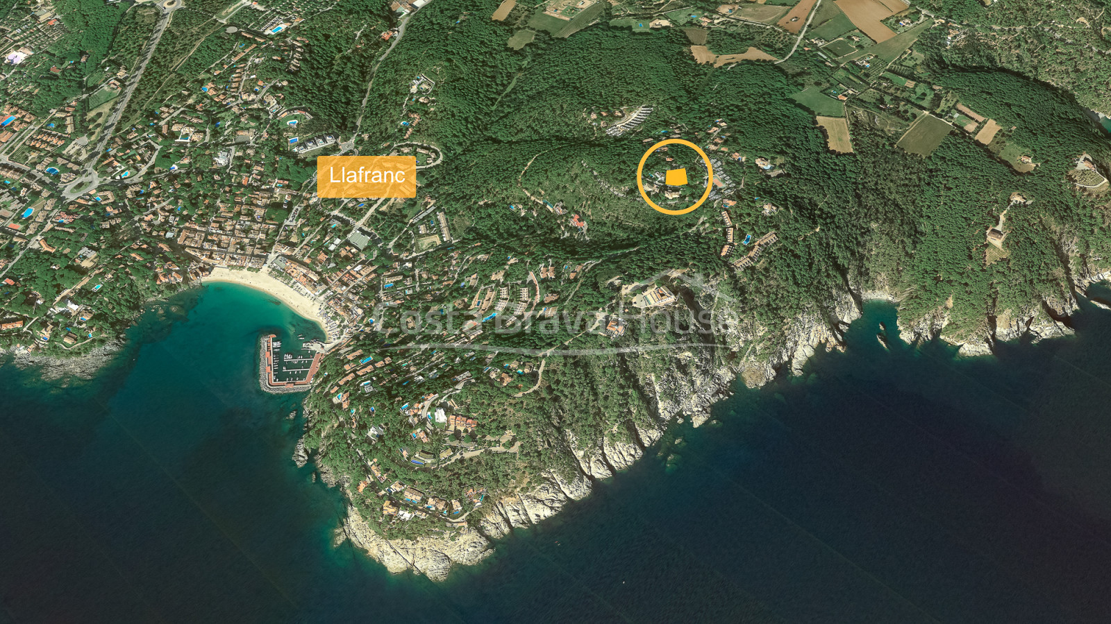 Plot for sale in Llafranc with sea views and east orientation