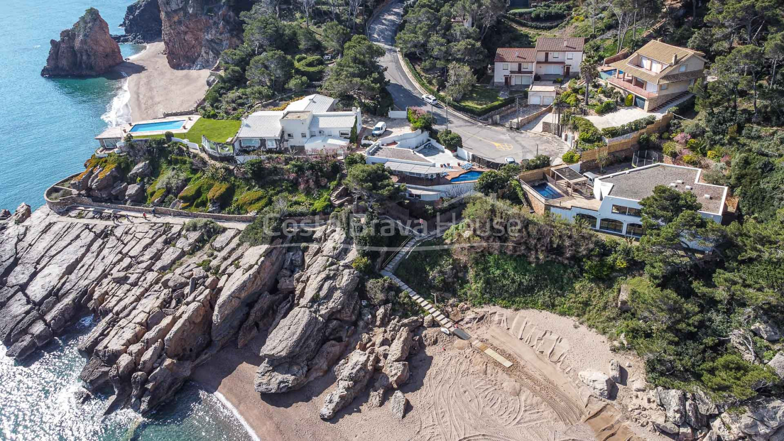 Exclusiva villa de lujo a unos pasos de la playa, entre Begur y Pals, con increíbles vistas al mar