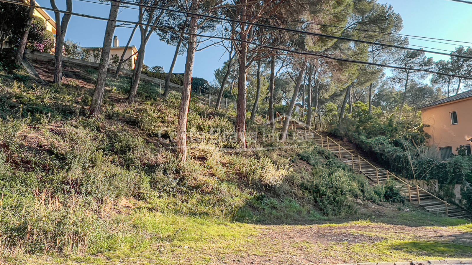 Terreny en venda a Tamariu a 5 minuts a peu de la platja