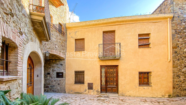Casa de pedra per reformar a Corça, Baix Emporda