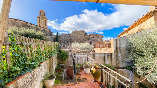 Casa de pedra per reformar a Corça, Baix Emporda