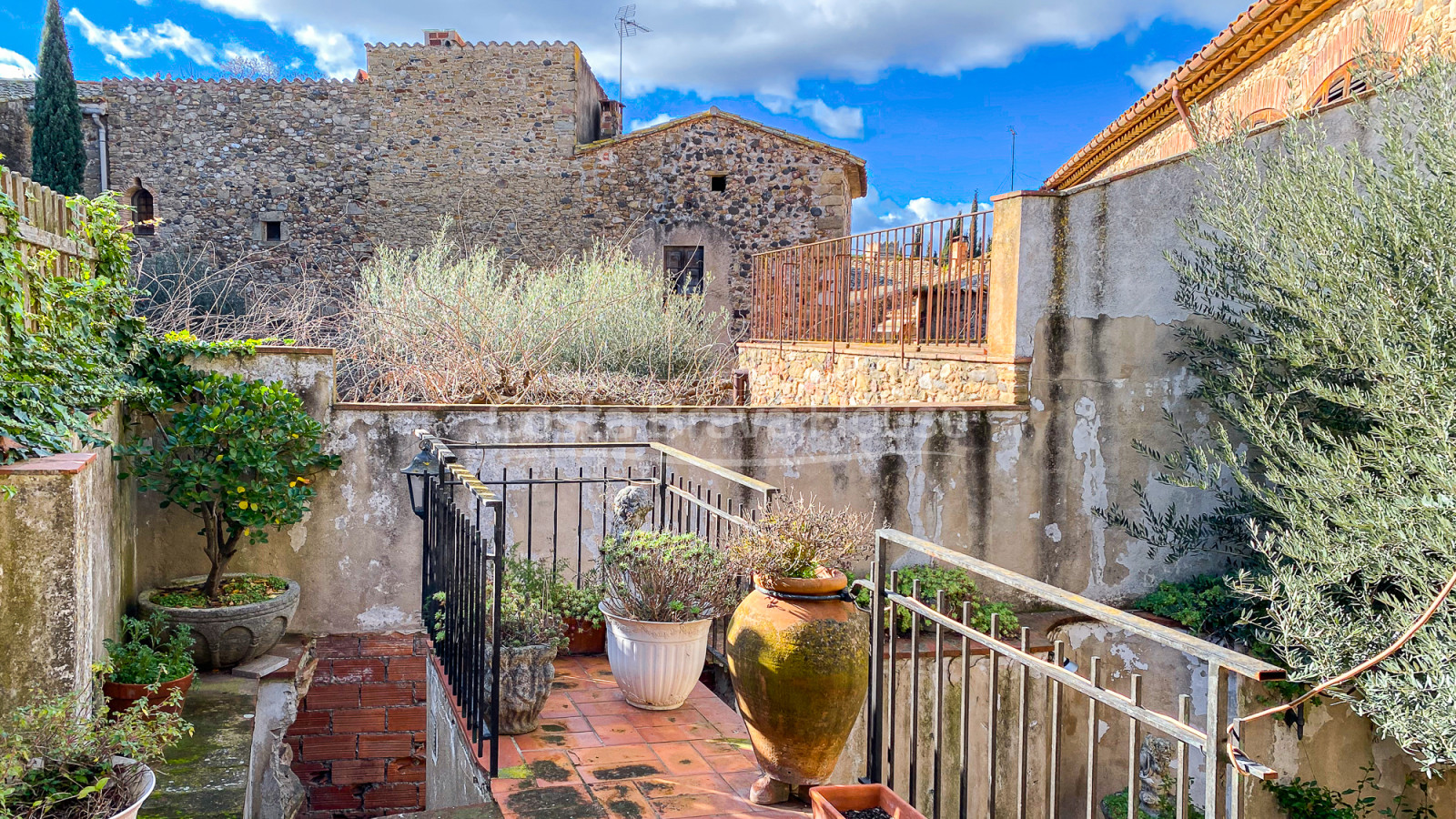 Casa de pedra per reformar a Corça, Baix Emporda