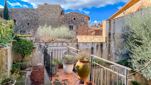 Casa de pedra per reformar a Corça, Baix Emporda