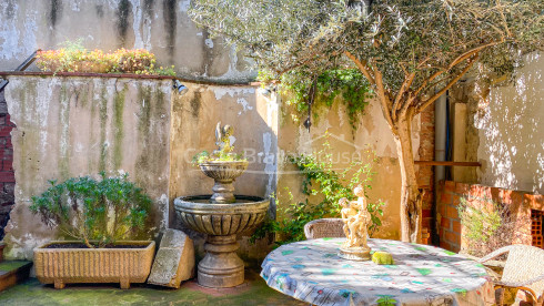 Stone house to reform in Corça, Baix Emporda