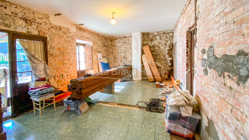 Casa de piedra para reformar en Corça, Baix Emporda