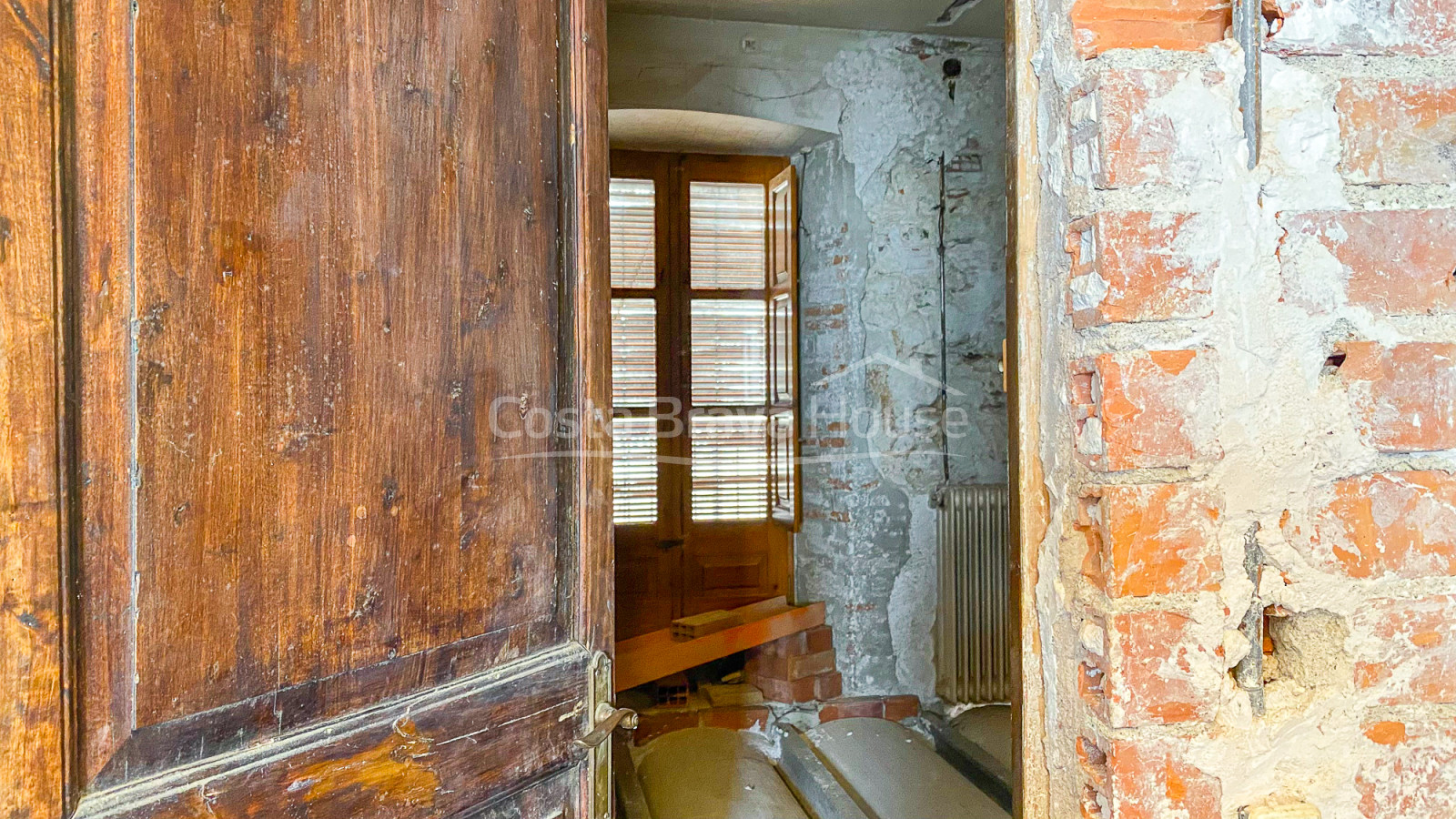 Casa de pedra per reformar a Corça, Baix Emporda