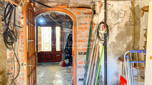 Stone house to reform in Corça, Baix Emporda
