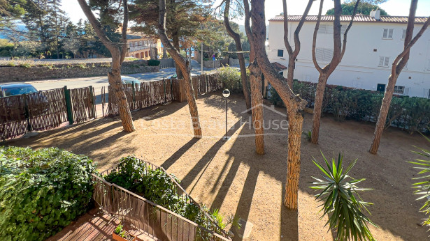 Apartament Calella Palafrugell a prop platja, terrassa i pàrquing