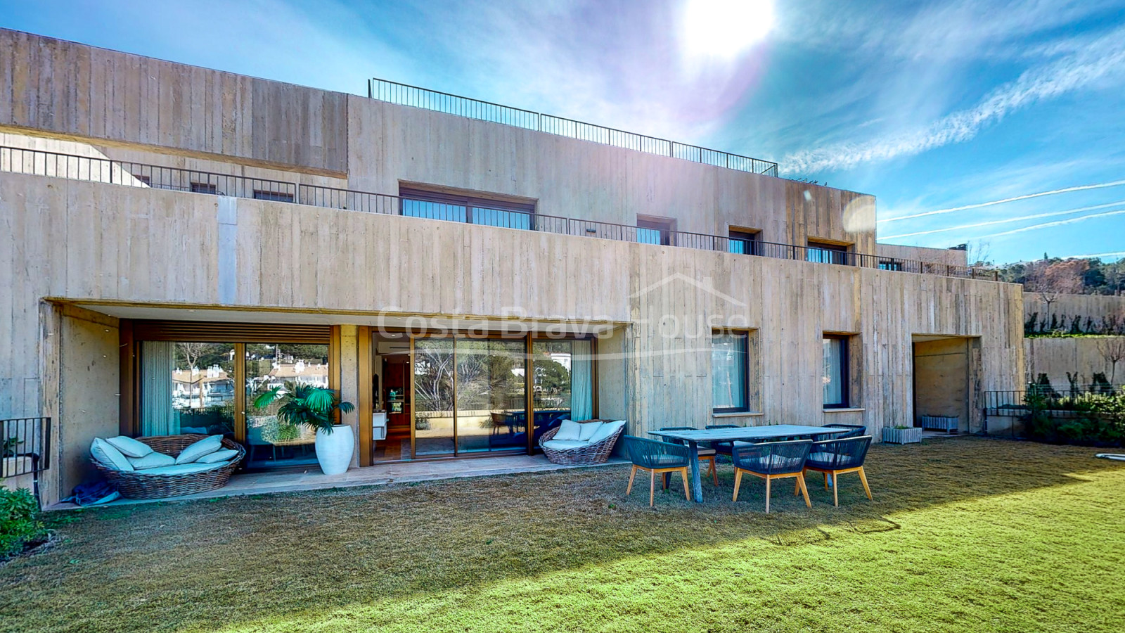 Apartament d'obra nova amb vistes al mar en venda a Sa Riera (Begur)