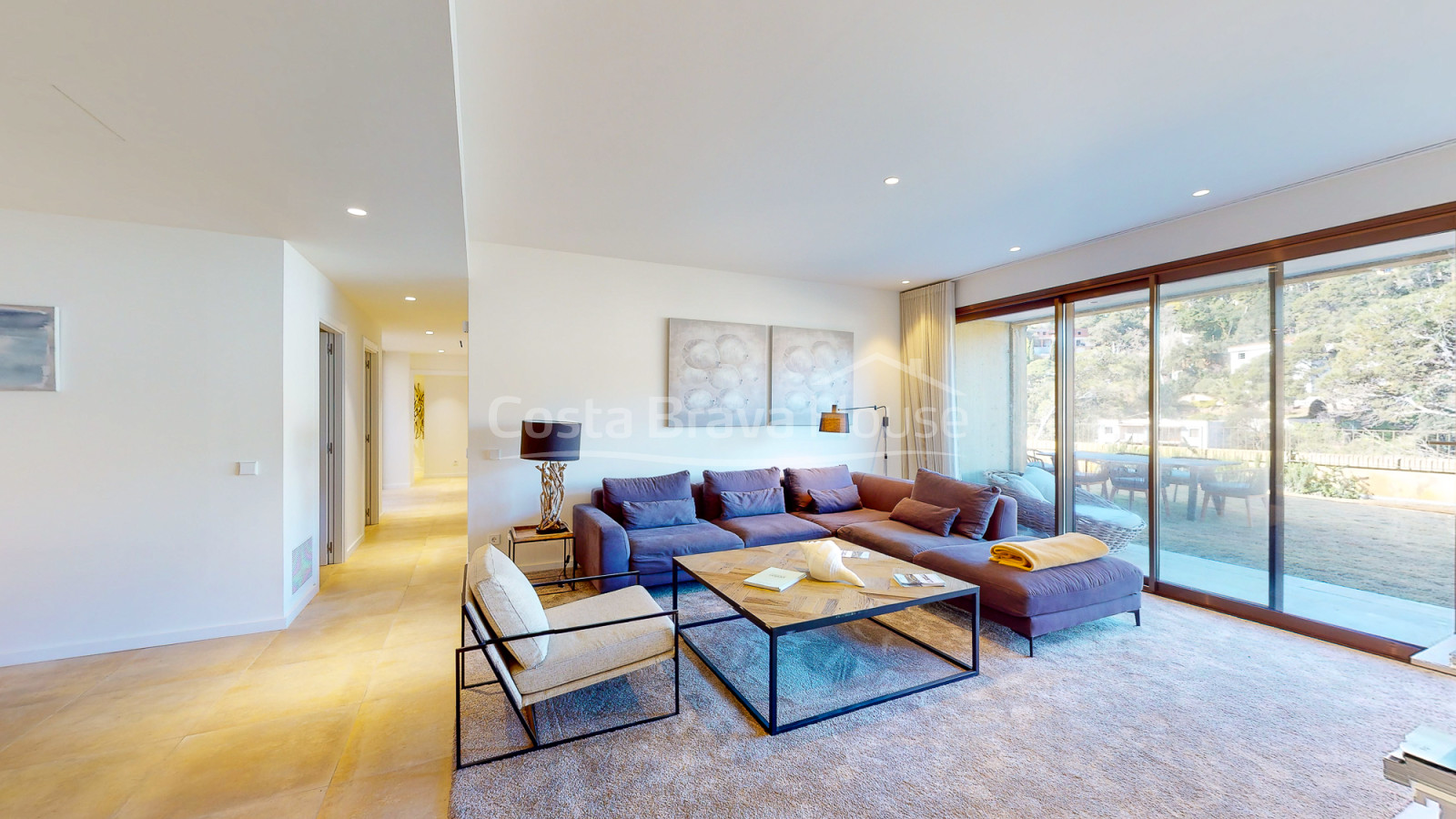 Nieuwbouwappartement met zeezicht te koop in Sa Riera (Begur)
