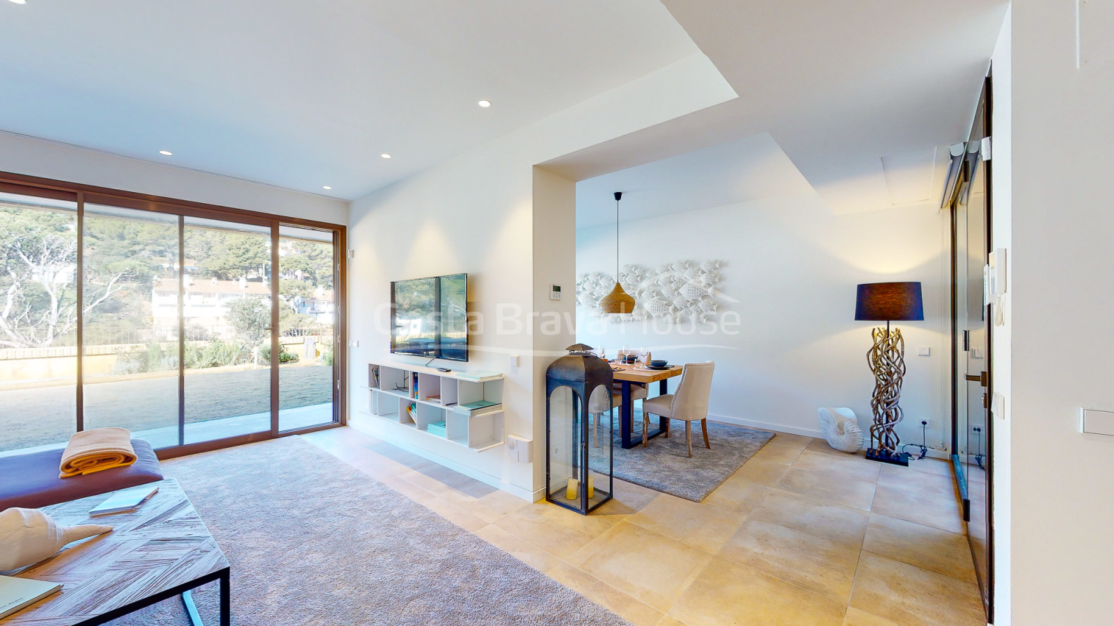 Nieuwbouwappartement met zeezicht te koop in Sa Riera (Begur)