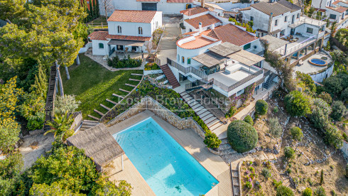 Élégante villa de luxe à Llafranc avec des vues incroyables sur la mer