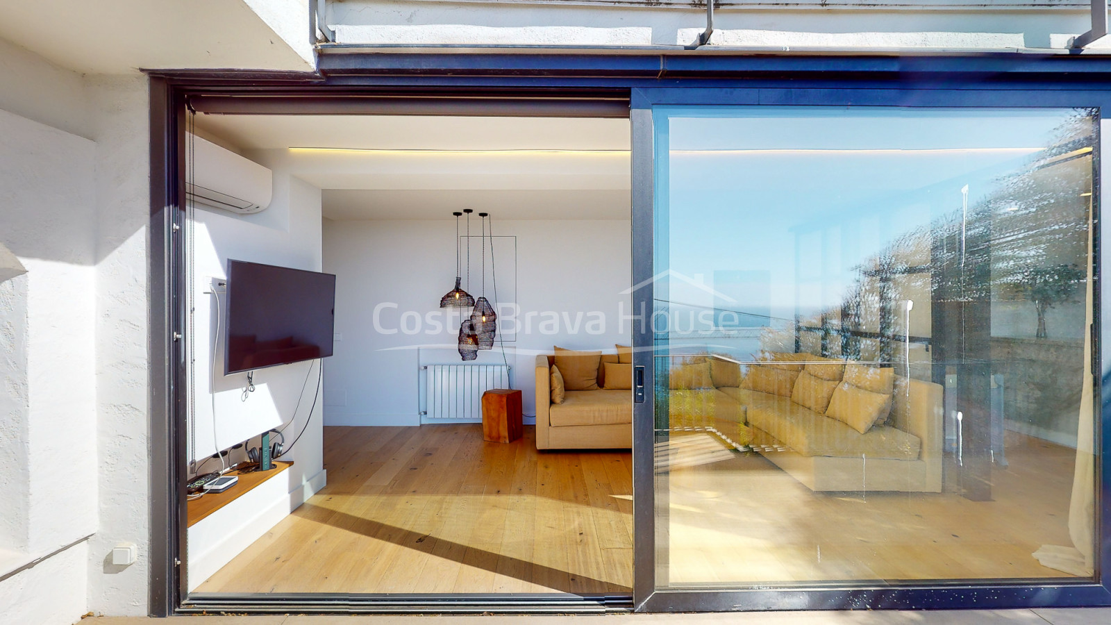 Luxurious and elegant villa in Llafranc with stunning sea views