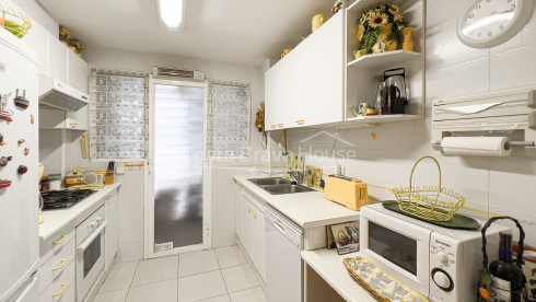 Apartament Tamariu Costa Brava a 850m de platja. Piscina, terrassa i pàrquing