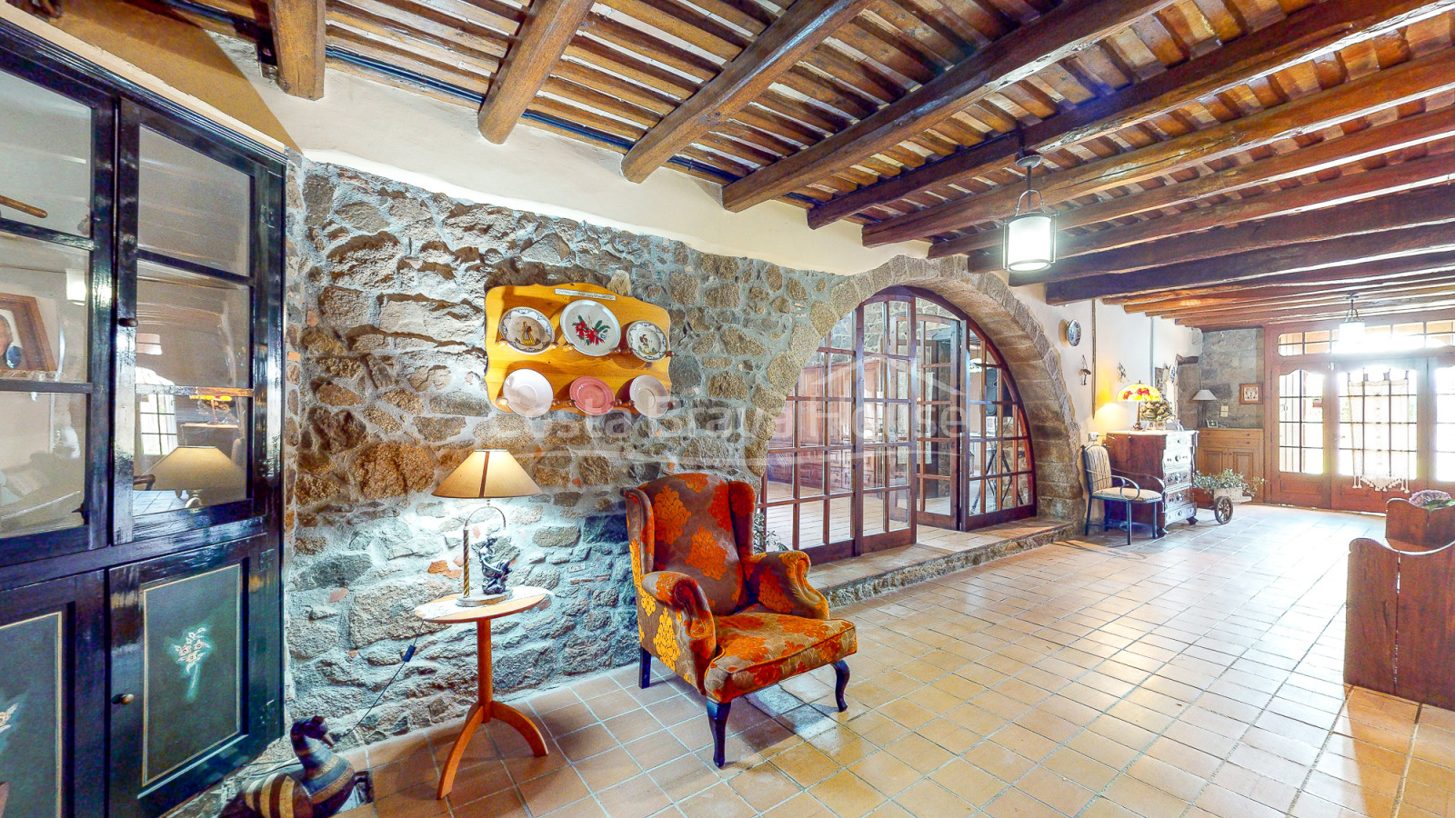 Masia restaurada a Llagostera a prop Costa Brava