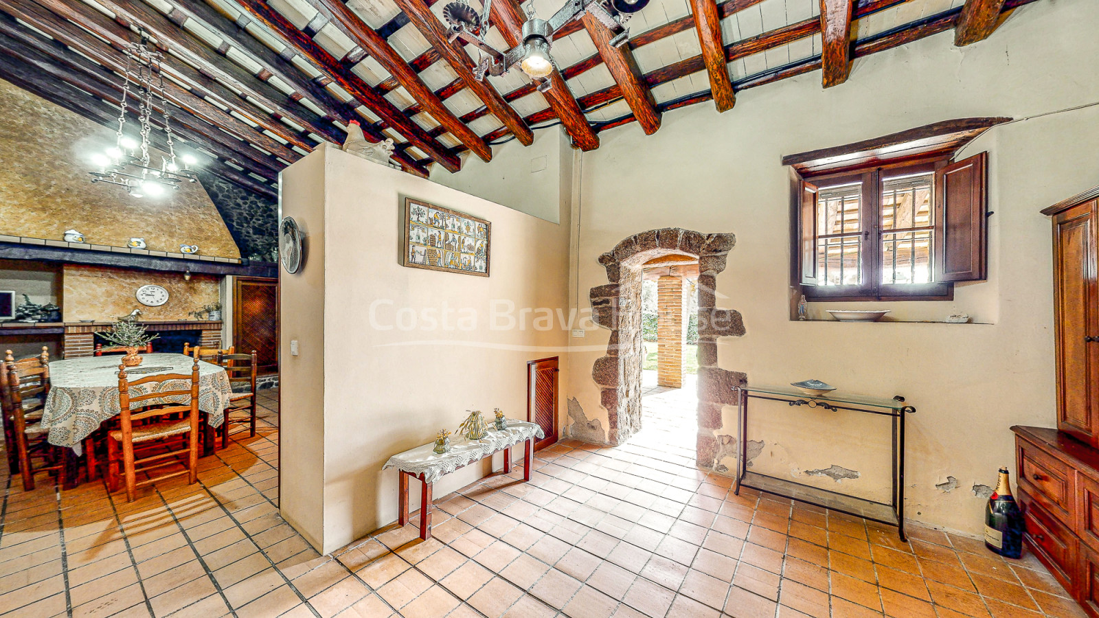 Masia restaurada a Llagostera a prop Costa Brava