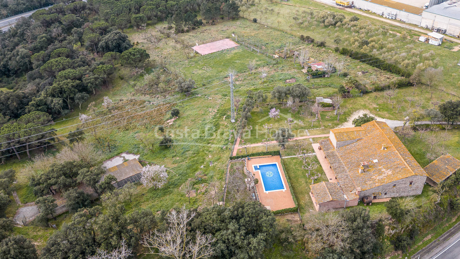 Masia restaurada a Llagostera a prop Costa Brava