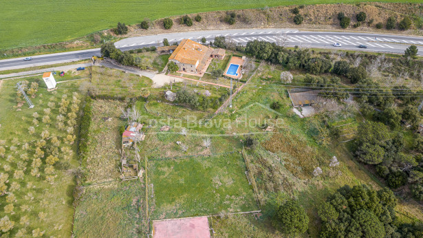 Ferme restaurée à Llagostera près de la Costa Brava