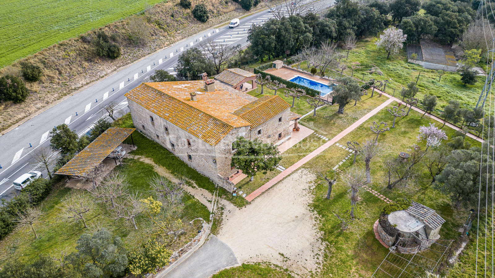 Masia restaurada a Llagostera a prop Costa Brava