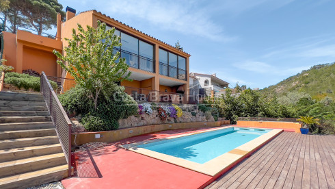 Maison élégante à Begur avec vue mer, piscine et terrasses