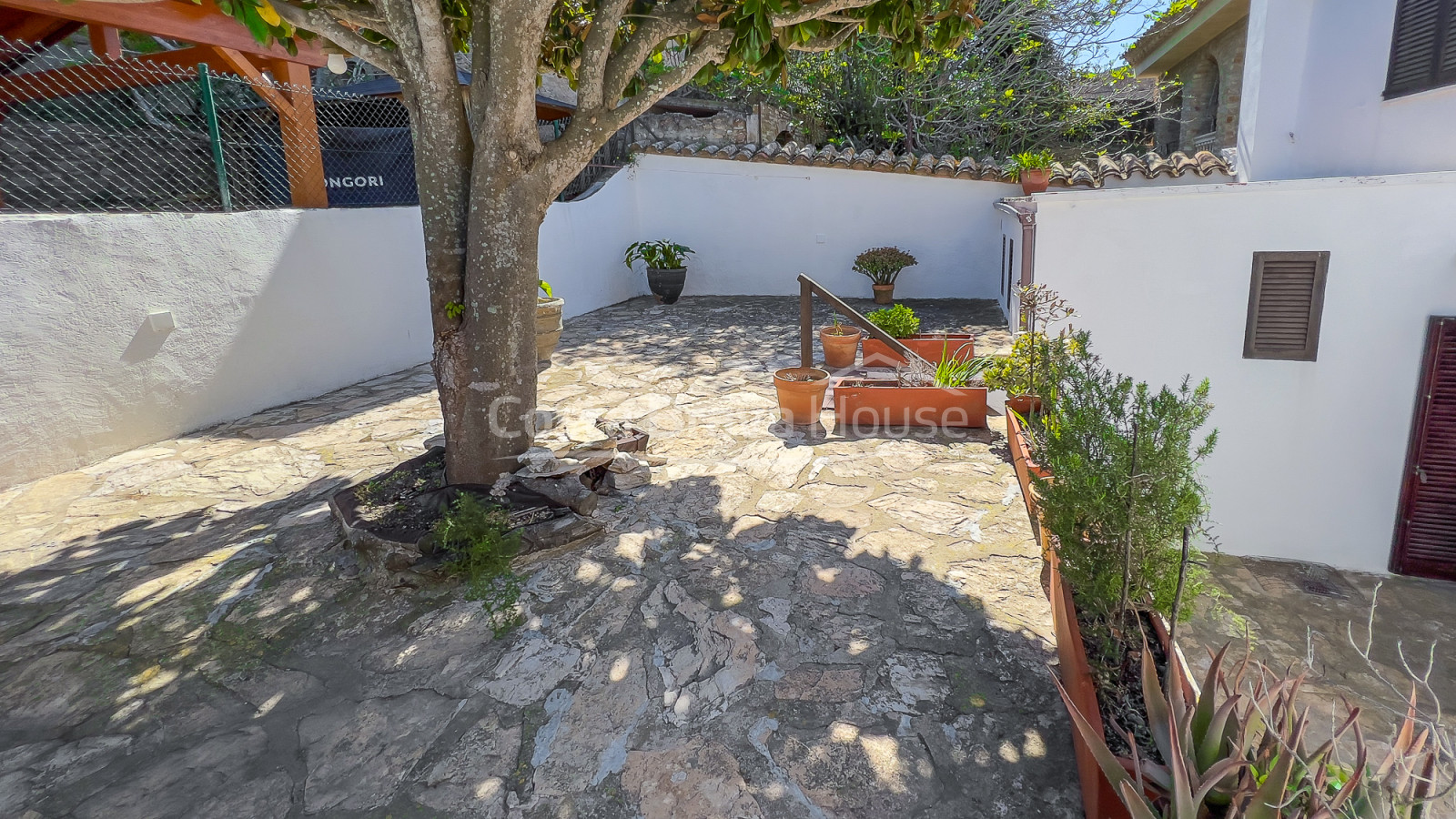 Maison rénovée à vendre à Begur, dans un endroit calme à 3 min à pied de la place de l'église