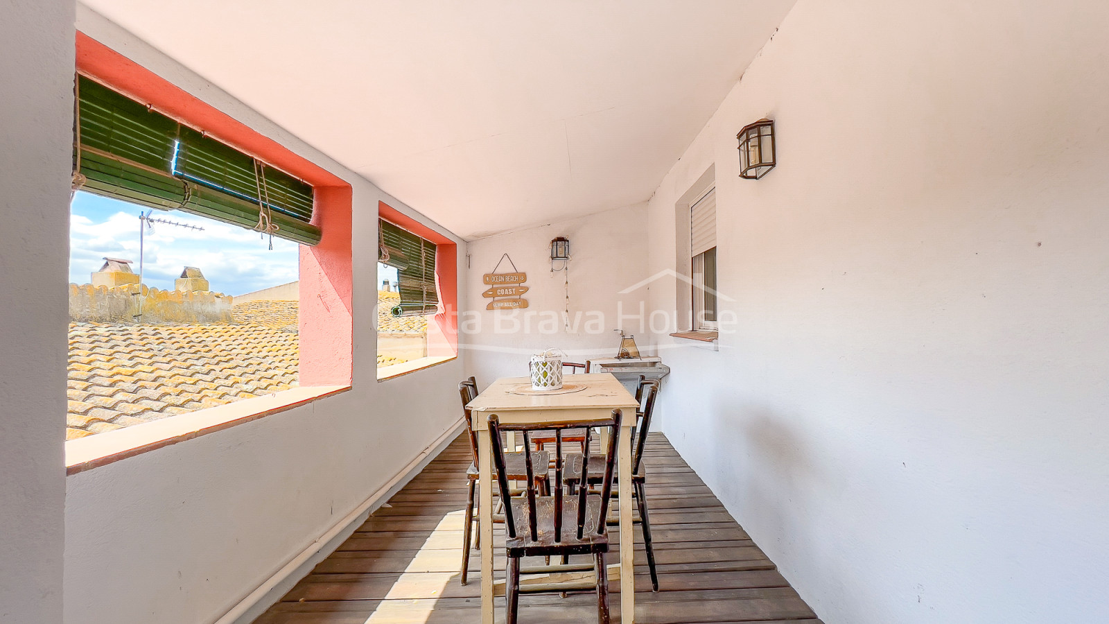 3-story village house for sale in Ullà, Baix Empordà