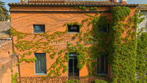 Casa señorial del año 1910 rehabilitada en venta en Palafrugell