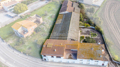 Terreny edificable a Pals, Costa Brava