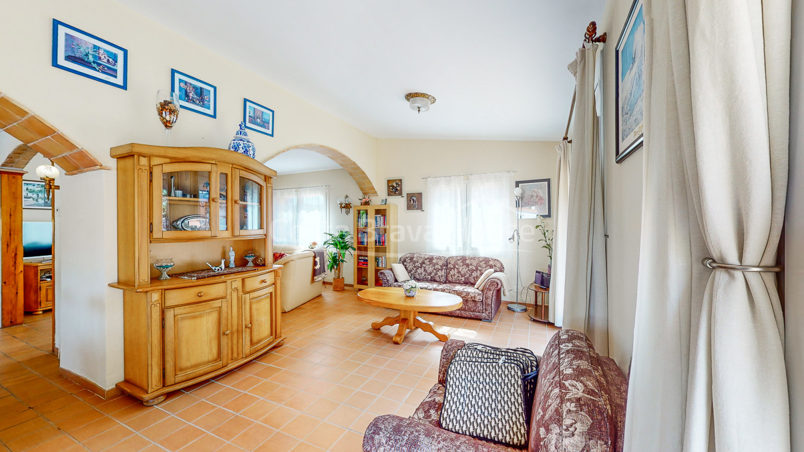 Maison à Tamariu avec piscine, vue sur les montagnes et la plage à 900m