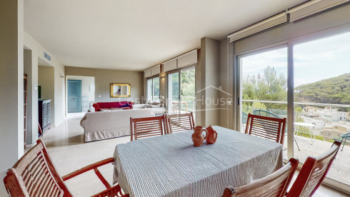 Luxury duplex in Begur Sa Tuna steps from the beach