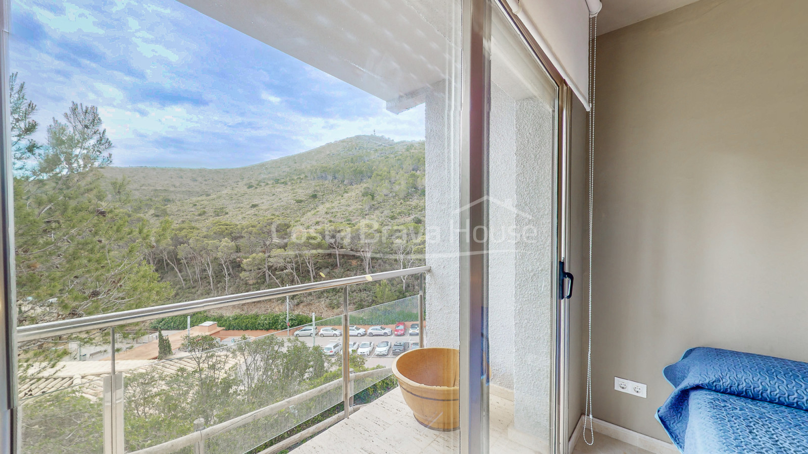 Luxury duplex in Begur Sa Tuna steps from the beach
