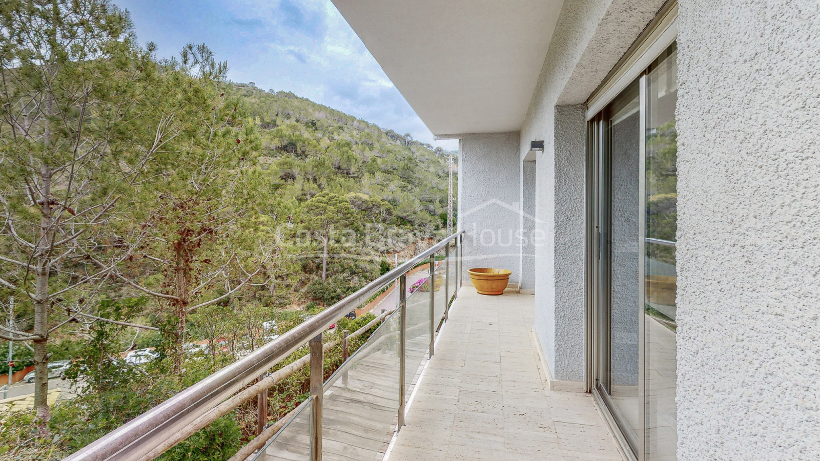 Luxury duplex in Begur Sa Tuna steps from the beach