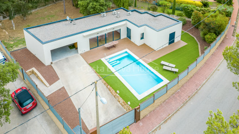 Casa con jardin y piscina en Tamariu, Costa Brava