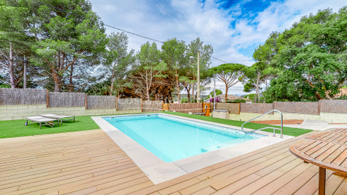 Casa con jardin y piscina en Tamariu, Costa Brava