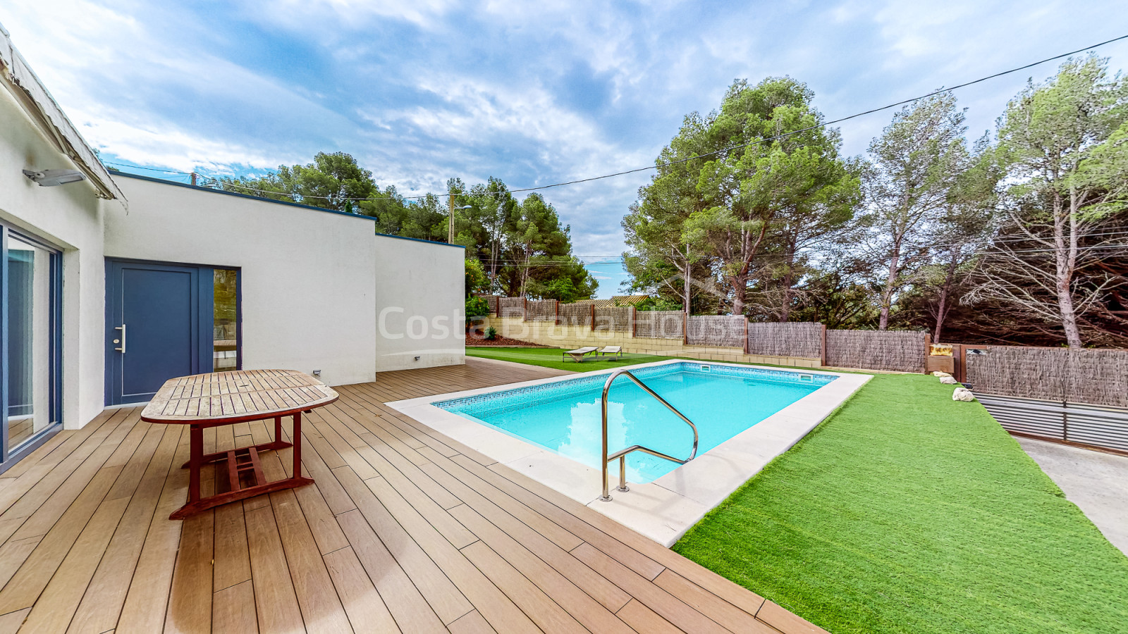 Casa con jardin y piscina en Tamariu, Costa Brava