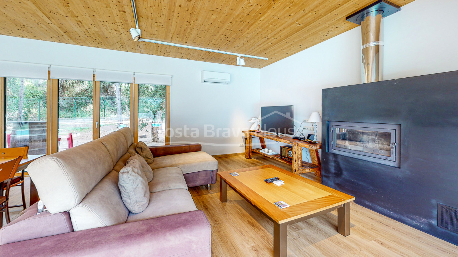 Casa con jardin y piscina en Tamariu, Costa Brava