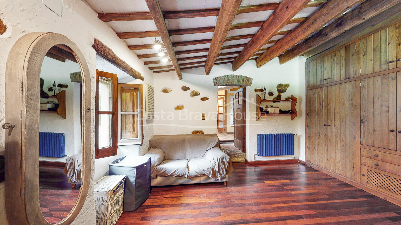 Charming village house in Llofriu, Baix Emporda