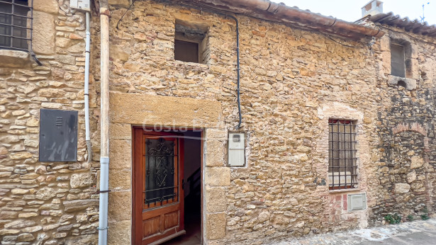 Maison de village à réformer à Palau Sator, Baix Empordà