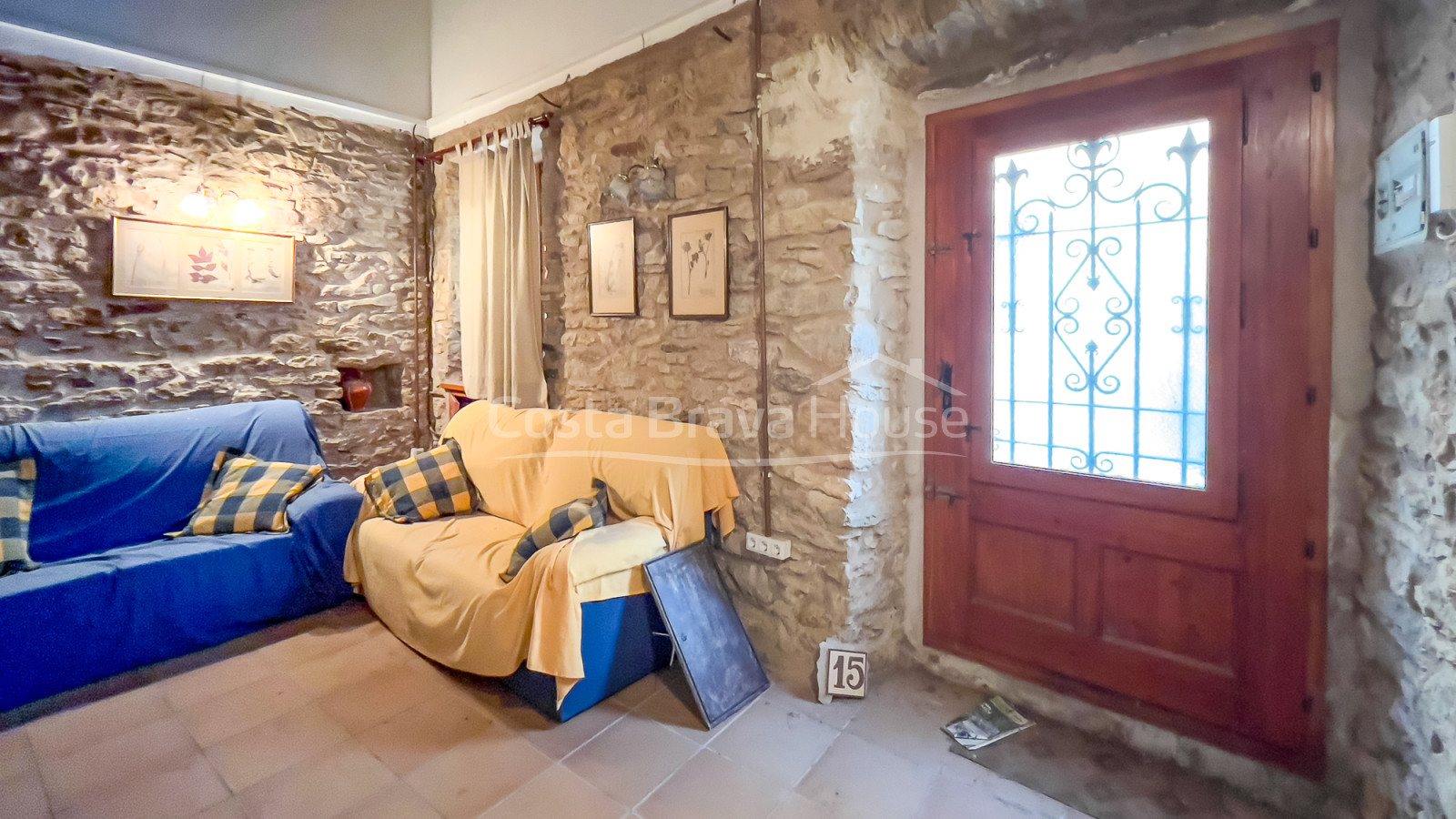 Casa de poble a reformar a Palau Sator, Baix Empordà